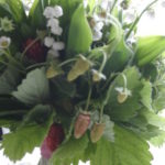 すずらんとワイルドストロベリーのクラッチブーケ 初夏 ¥20,000~