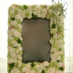 ご遺影装花 どのようなサイズのお写真でもお承りいたします